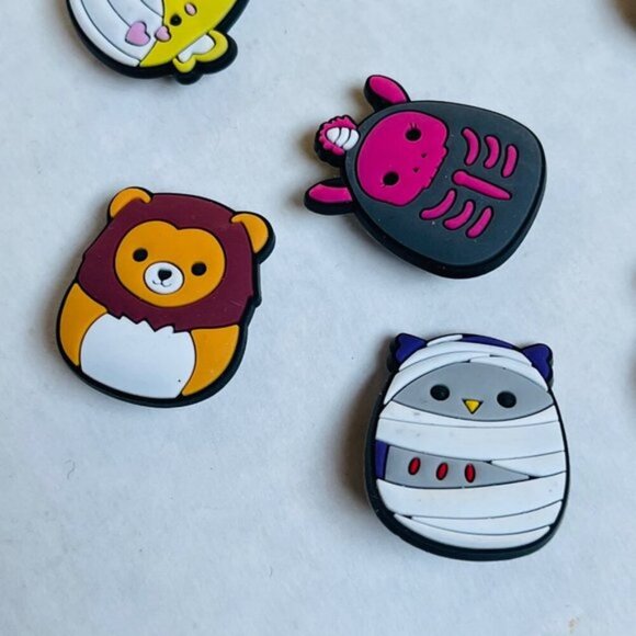 Shoes Charms Assorted 7 Pieces Accessories  Blue Gray - Picture 5 of 5